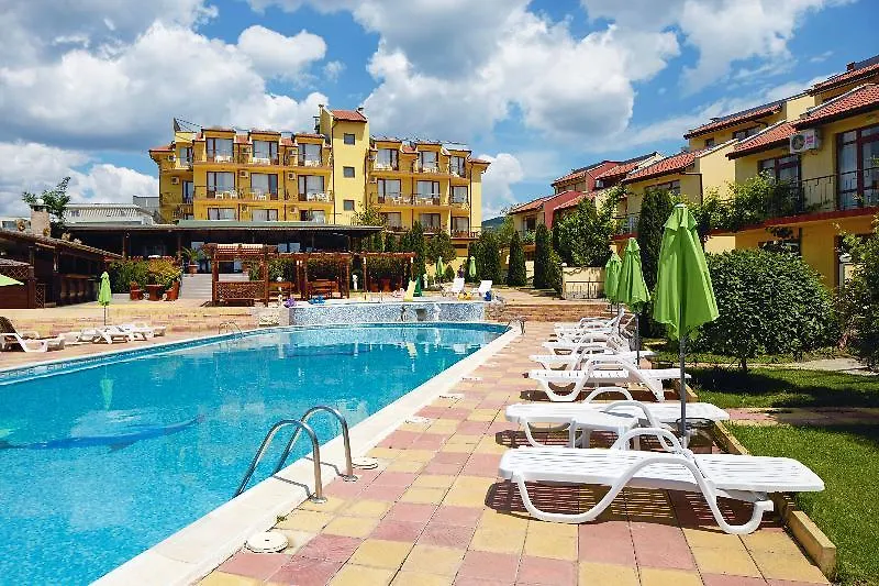 Yalta Complex Hotel Napospart 3*,  Bulgária